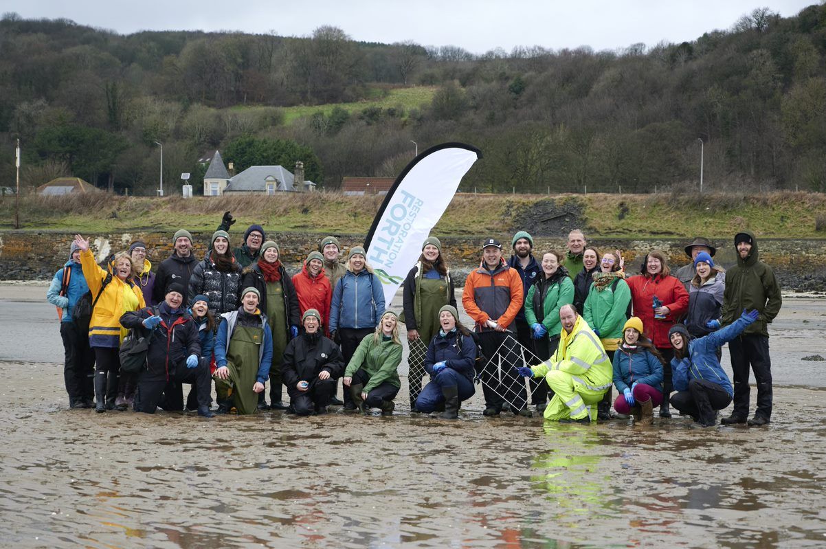 group shot of volunteers at Pettycur Bay