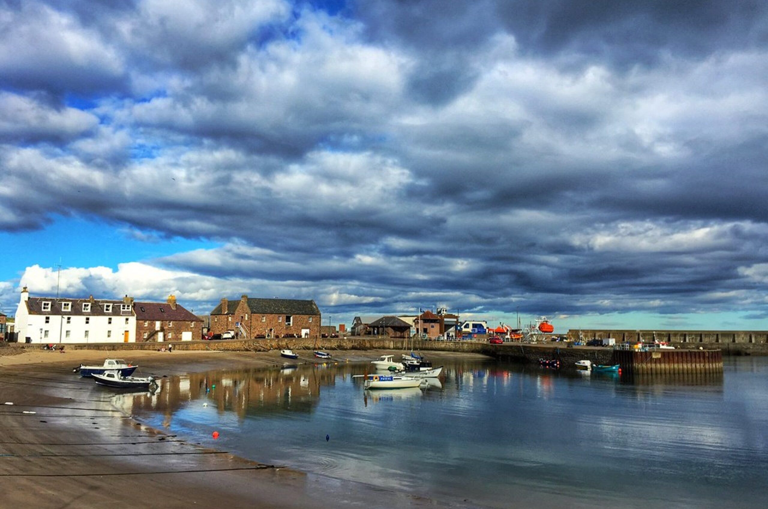 Scotland-harbour-scaled-aspect-ratio-540-358